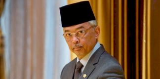 Agong Asks MPs to Choose PM or Call for Fresh Polls