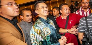 Azmin Reveals Agong Need Time, Worries Delay Will Scuttle New Coalition