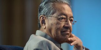 Dr M Submits Resignation Letter to Agong