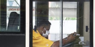 Anthony Loke: Restricting Public Transport Hours Counterproductive