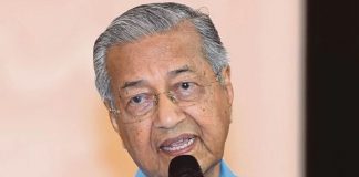 Dr M: King Won’t See Me, GE14 Losers Will Form Government