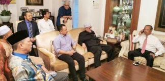 Maszlee Says He Could Not Bear to Be in the Company of Umno Leaders