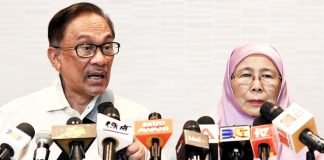 Anwar, Wan Azizah: PH Had Weaknesses, but Never Abused Power
