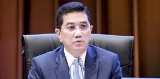 Implement SOPs or Industries May Sue, Azmin Says After State Govts Snubbed CMCO