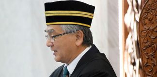 Ariff Rejects Dr M’s Motion for Him to Remain Speaker for Full Term