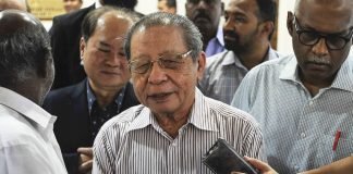 Kit Siang: Full Parliament Meet Needed as Ministers Using Covid-19 as “Blank Cheque”