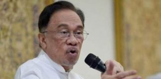 Anwar Says He Doesn’t Do Backdoor Deals with “Shady Characters”