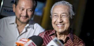 Dr M Laughs at Idea of Joining DAP, Vows to Continue Representing Malays