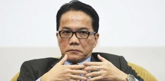 Ex-Minister Liew: PM’s Motion to Remove Speaker, Deputy Unconstitutional