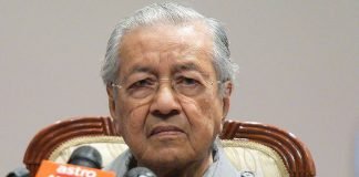 Leaked Audio: ‘Muhyiddin’ Claims Palace Preferred Dr M as PM Even if Govt Changes