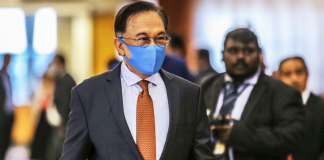Anwar: Govt Seems Intent on Punishing Everyone over “Unreasonable’ Finas Licence Statement