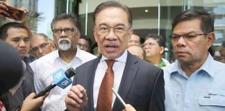 Anwar: Let’s Not Allow Ourselves Be Backstabbed Again