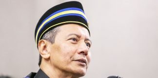 Speaker Defends Writing to Court Asking for Najib Trial to End Early