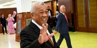 Bung Defends Heckling Dr Mahathir as His “Debating Style”