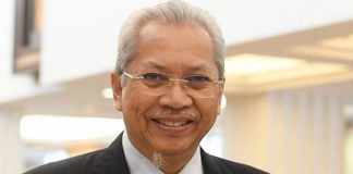 Annuar Queries Dr M’s Pejuang and Appointing His Son as No 2
