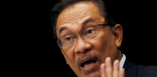 Anwar Urges Putrajaya to Urgently Reconsider Not Extending Loan Repayment Moratorium
