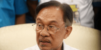 Anwar Fails to Strike out Suit over Sodomy Conviction Pardon