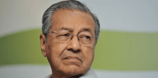 Umno Backing for Anwar Comes with Strings Attached, Warns Dr M