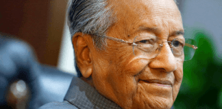 Dr Mahathir: Umno Breaking into Factions Under Zahid’s Leadership