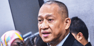 Nazri Tells Umno to Heed Grassroots and End Ties with Bersatu
