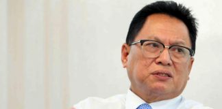 Puad Tells PM to Quit, Claims Azmin and Hamzah Blamed During Emotional Meet