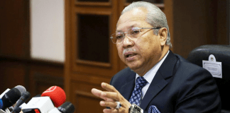 Annuar Musa: Umno’s “No Anwar, No DAP” Policy Bans Members from Wrangling a Deal with PH