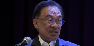 Anwar files judicial review application to challenge govt decision over Emergency proclamation