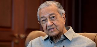 Mahathir blames Pak Lah, Najib for failure to see Vision 2020 through