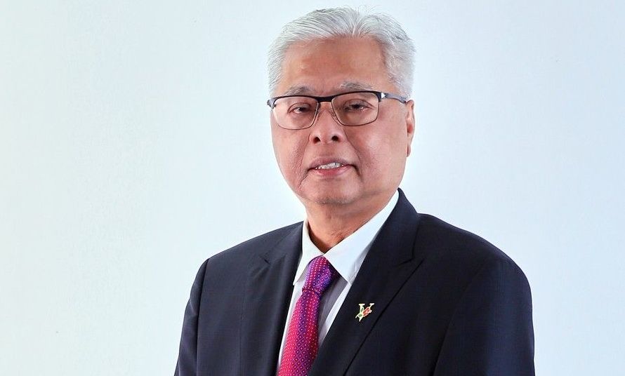 Ismail Rataa Shortest horror story — The True Net