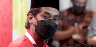Khairy criticises Zahid’s failure to address economic recovery, healthcare in speech