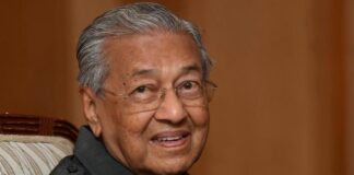 Mahathir prepared to work with Muhyiddin for the sake of the Malays