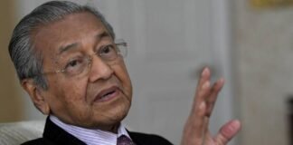Legal experts: Mahathir’s constitutional claim a travesty