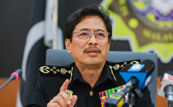 Azam says Albert Tei and Chegubard are not whistleblowers, clarifies roles