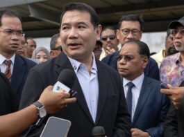 Rafizi grilled for 9 hours in RM1.1bn probe