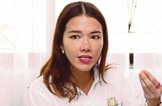 Marina rules out return to politics
